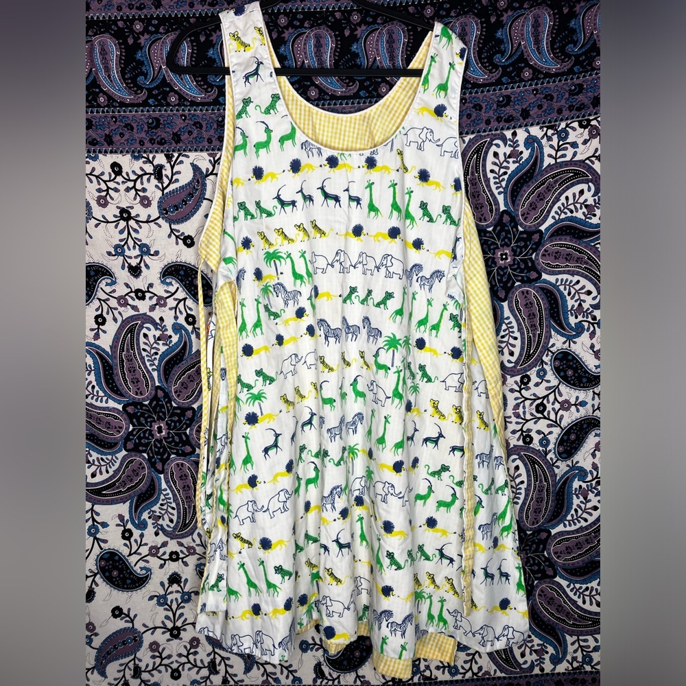 Haphazard VTG 1970s animal print apron dress